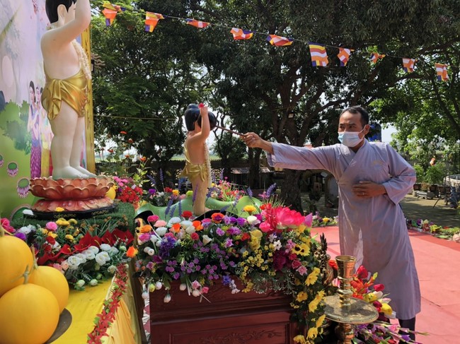 The Buddha bath Rite on occasion of His Birthday 2021 at Dong Cao Pagoda